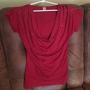 Hybrid & company red blouse